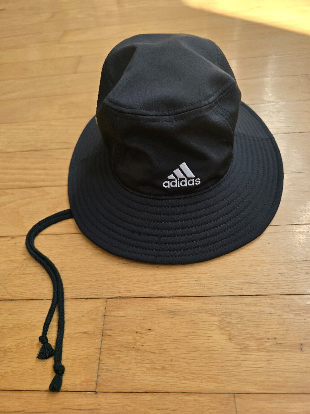adidas | black aero ready wide brim boonie adjustable chin strap bucket hat